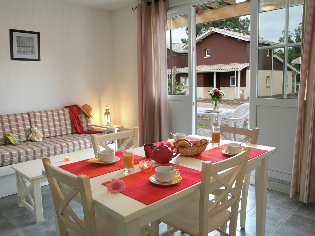 Residence Nemea Les Rives De Saint Brice Арес Екстер'єр фото
