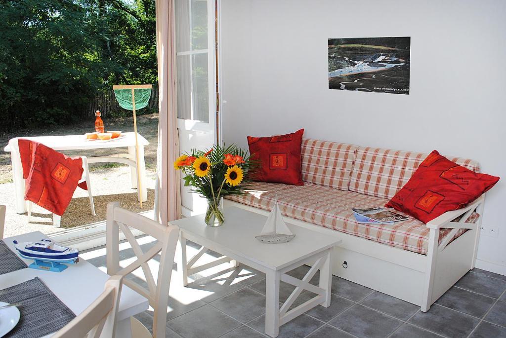 Residence Nemea Les Rives De Saint Brice Арес Екстер'єр фото