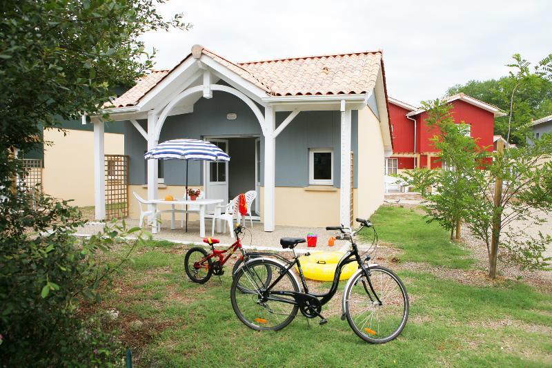 Residence Nemea Les Rives De Saint Brice Арес Екстер'єр фото